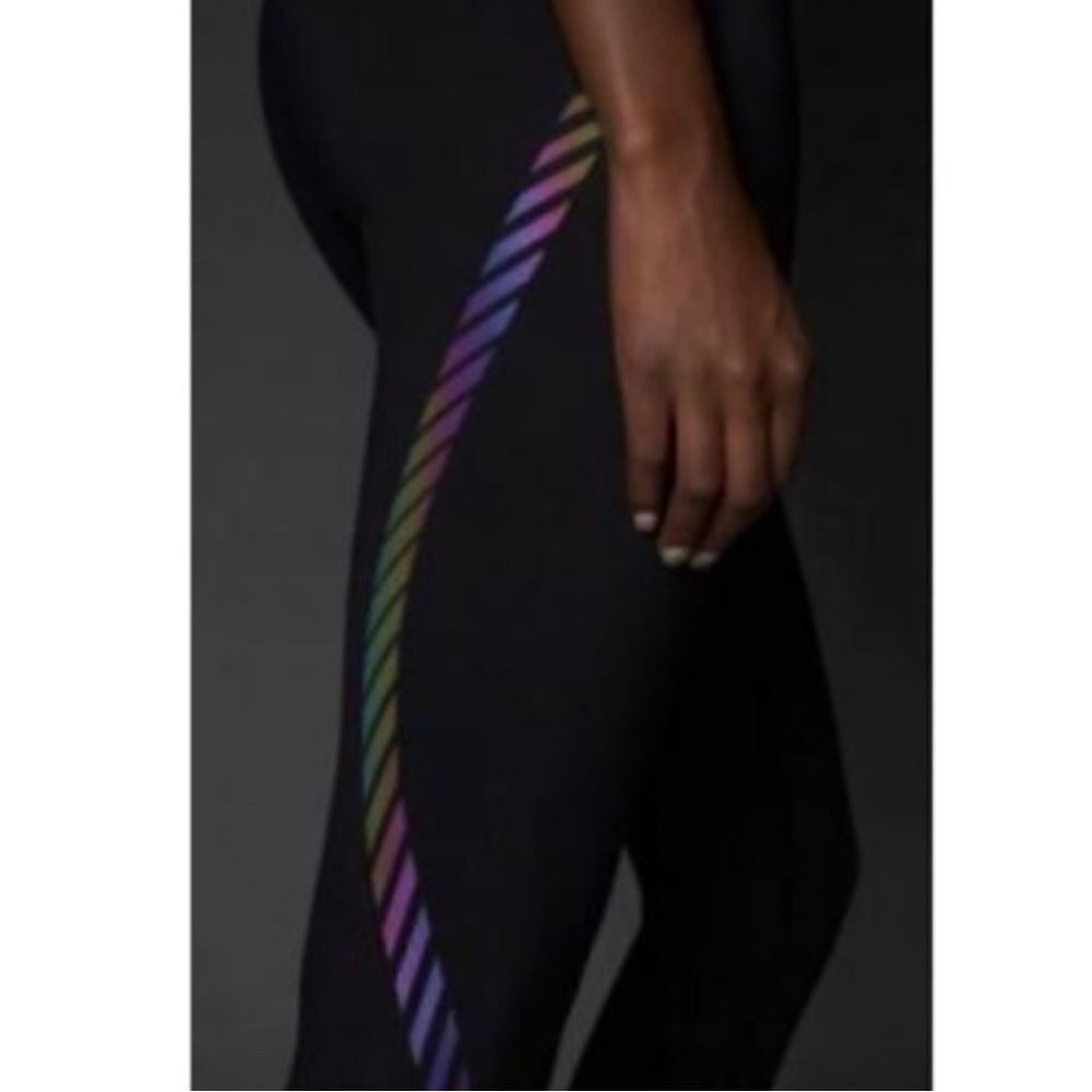 Athleta Spectrum Sonar Reflective 7/8 Leggings- Size Small Petite